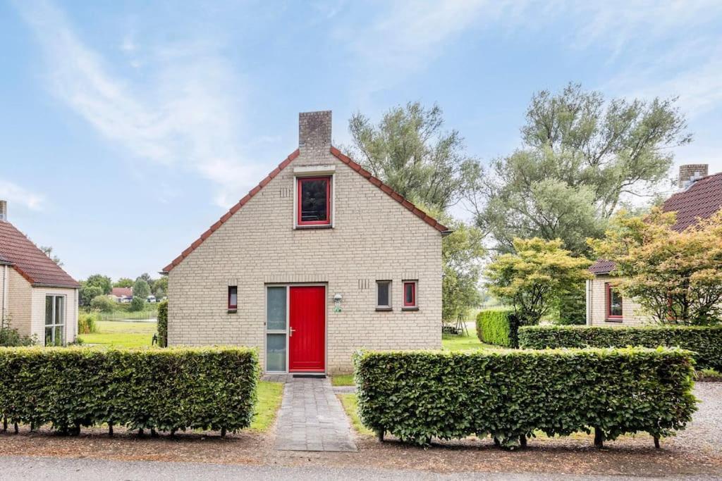 Vakantiehuis Aan Het Water -Incl Laadpaal- Ewijk 外观 照片