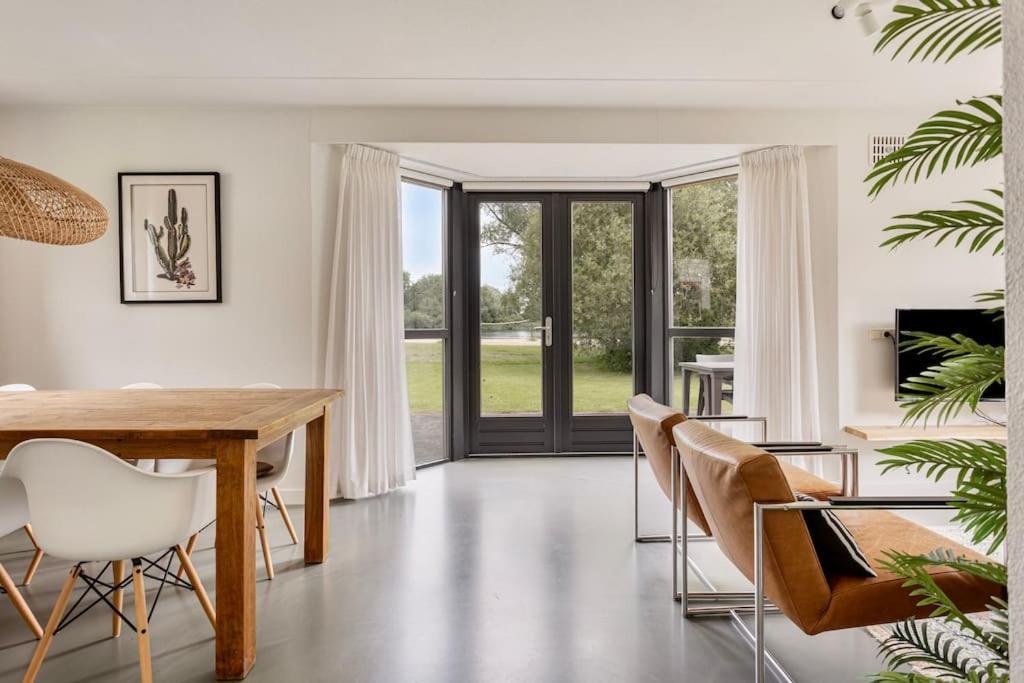 Vakantiehuis Aan Het Water -Incl Laadpaal- Ewijk 外观 照片